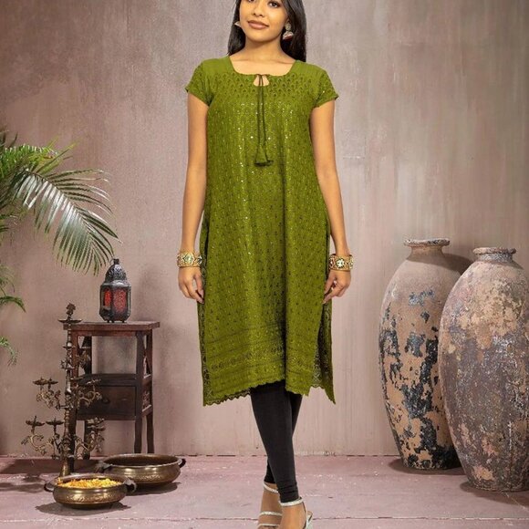 Green Kurta with Elegant Chikankari | Muvvas Boutique - Picture 2 of 5